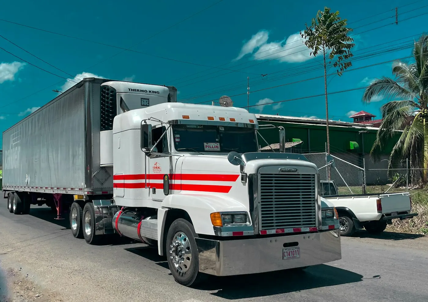 Reefer truck